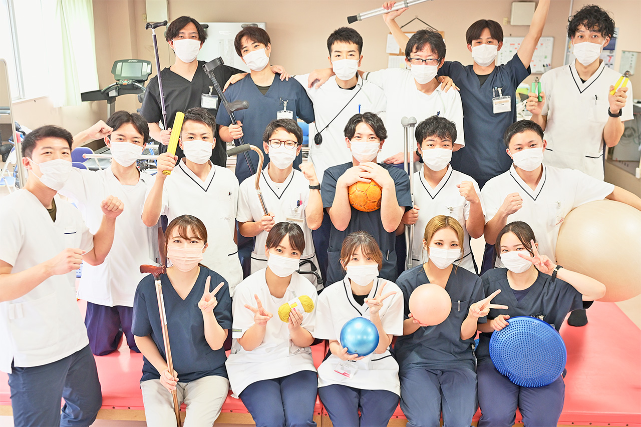 リハビリスタッフ集合写真